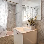 Llopart By Hello Homes *