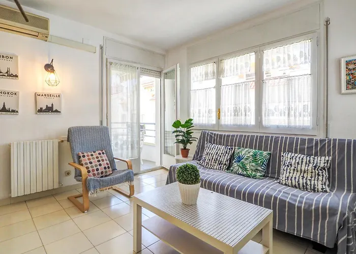 Llopart By Hello Homes *