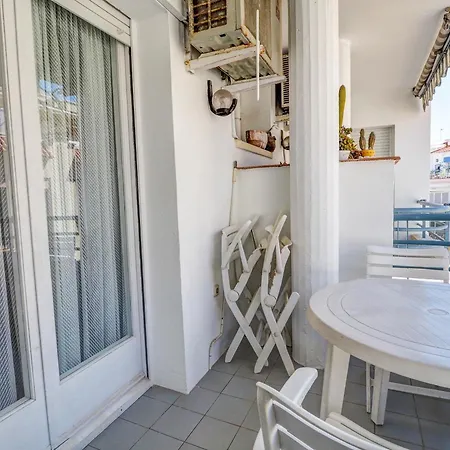 Llopart By Hello Homes *